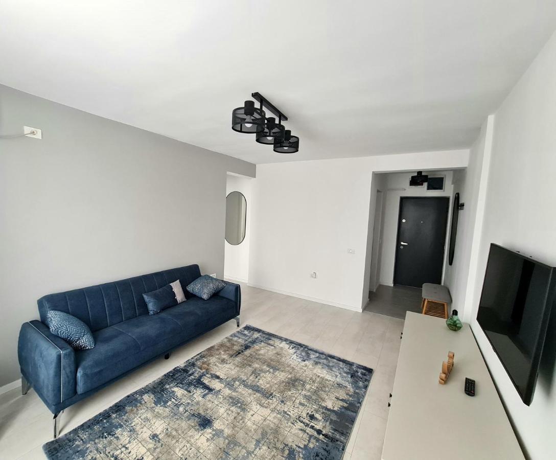 Dolphin Apartment Near Neversea Beach Констанца Екстер'єр фото