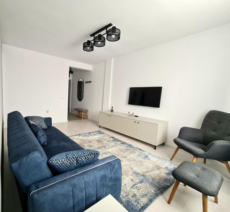 Dolphin Apartment Near Neversea Beach Констанца Екстер'єр фото